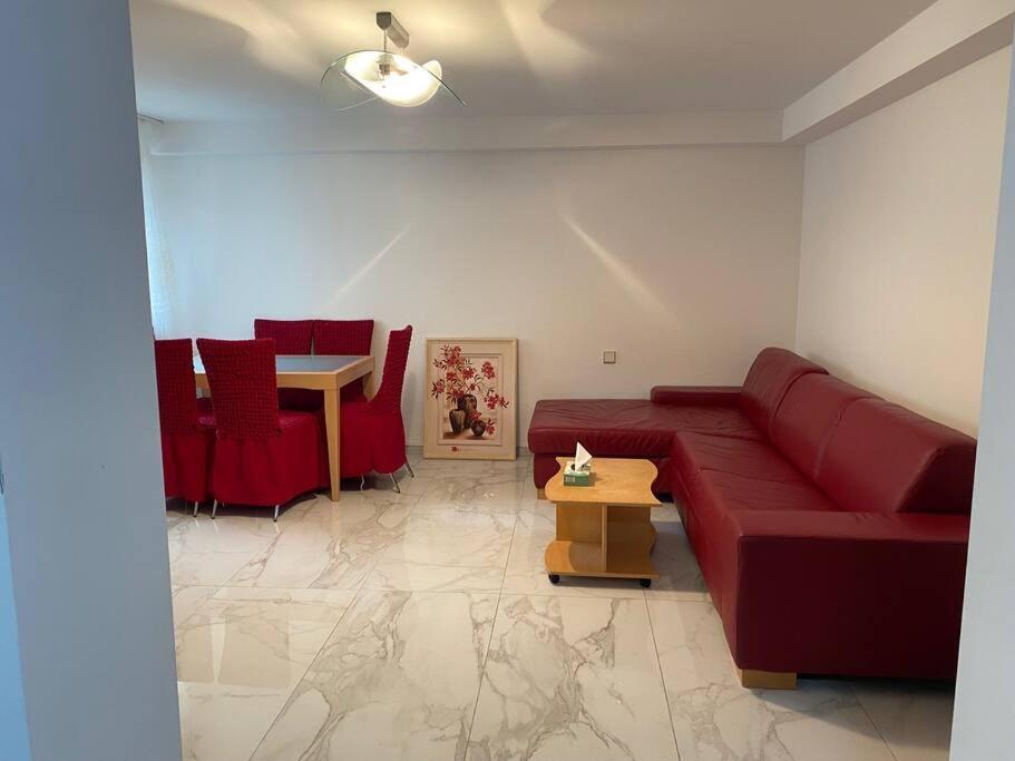 Apt. Sims Bei Stuttgart Flughafen/Metzingen 2-6 Person Steinenbronn 外观 照片